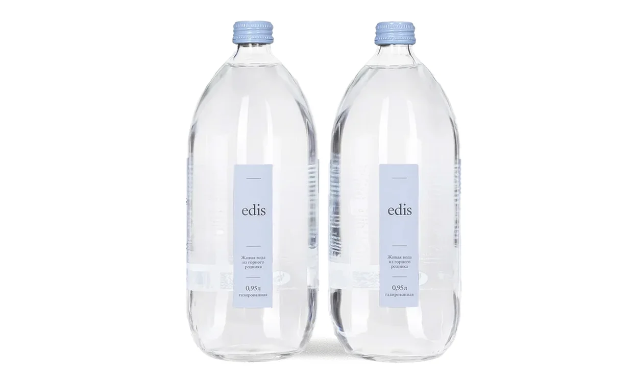 Набор вина - Бодрые пузатики, 2 бутылки воды по 950 мл